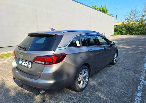 Opel Astra cena 65900 przebieg: 225000, rok produkcji 2017 z Gryfino małe 121